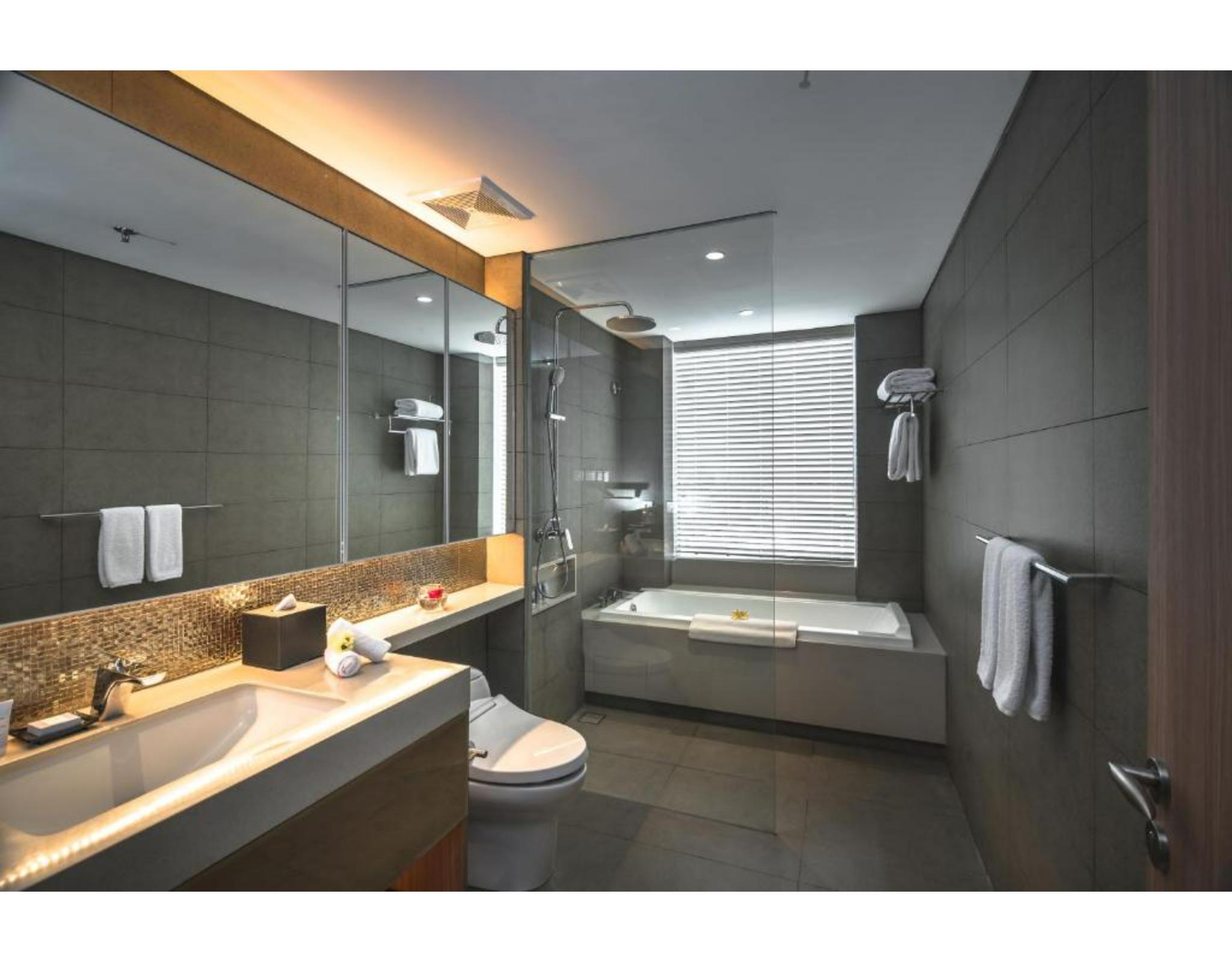 Oakwood Hotel & Residence Surabaya Dış mekan fotoğraf