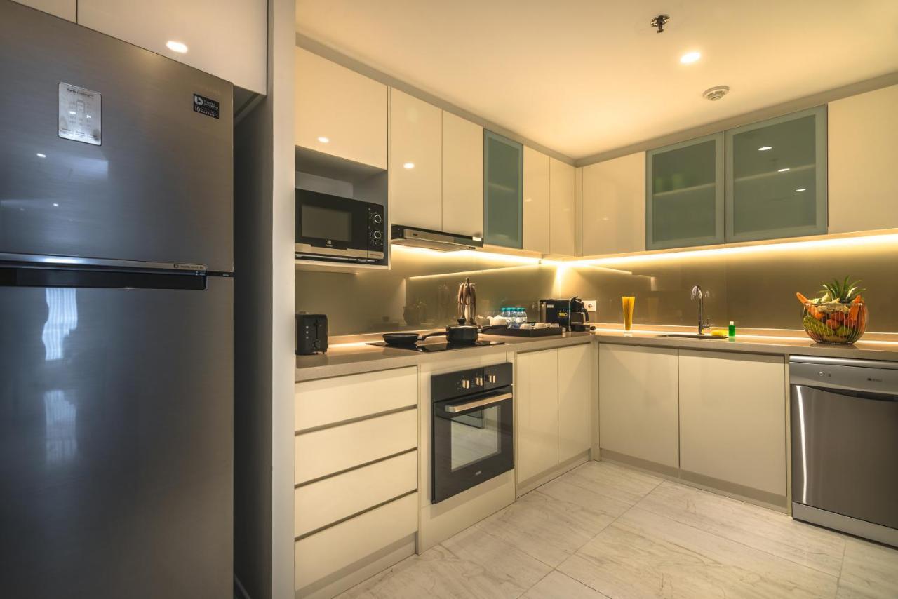 Oakwood Hotel & Residence Surabaya Dış mekan fotoğraf